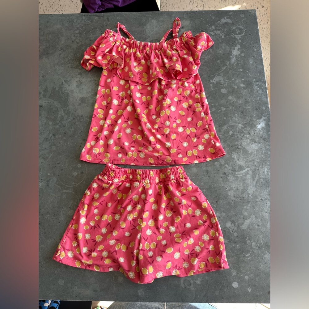 Love, Glam Girl Off the Shoulder Lemons Top and Shorts Size S